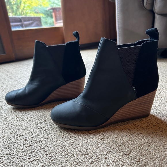 Toms leather wedge booties - Picture 1 of 7